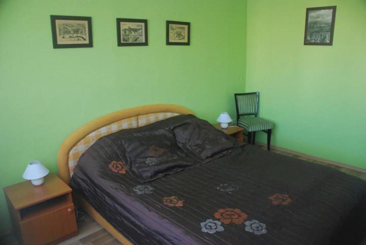 Bartakovics Apartman Eger Buitenkant foto